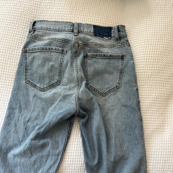 Distressed Jeans - Picture 7 of 7